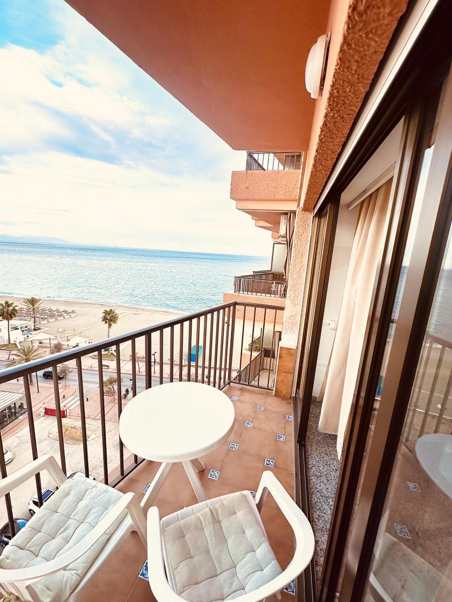 Exclusive Apartament Perla 5 Free Parking Фуенхірола Екстер'єр фото